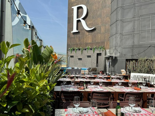 Goja Calçotada tables